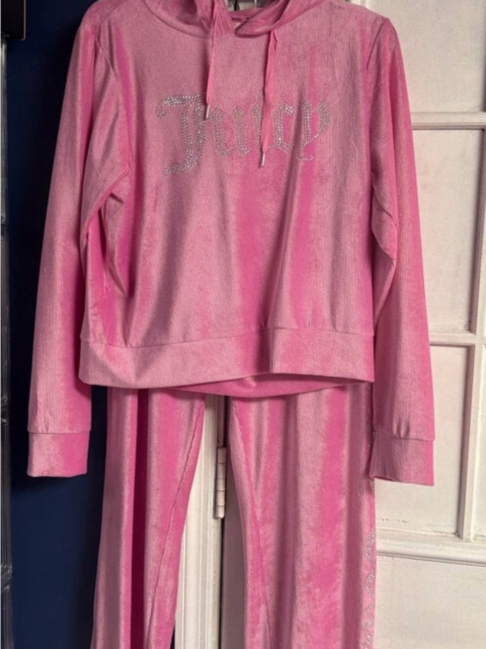 Juicy Couture Pink Velour pajamas Set with Crystal Logo